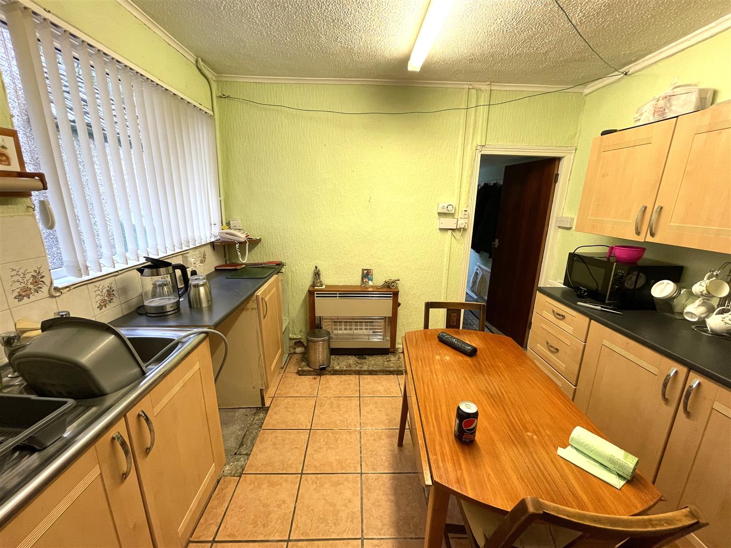 4 Bedroom House Mid Terrace Cadwaladr Street, Mountain Ash Durbin & Co